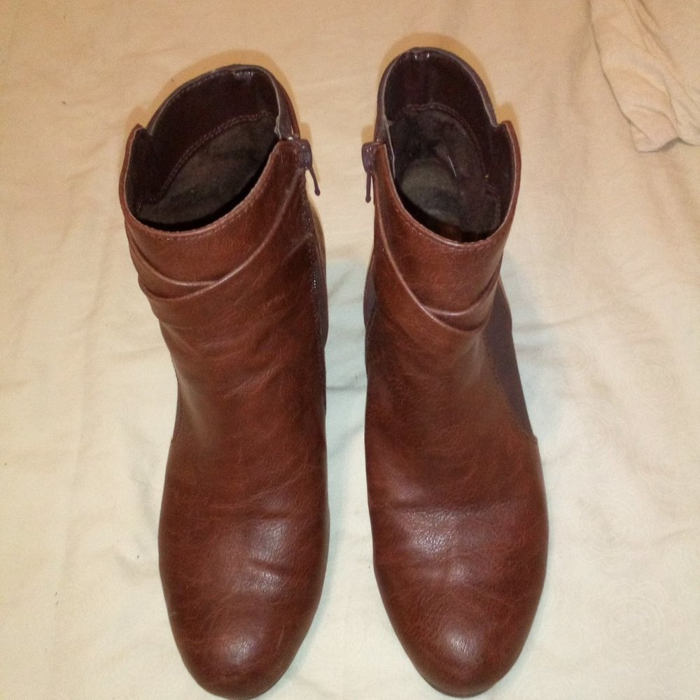 A2 by Aerosoles Heeled Ankle Boots - Picture 5 of 5